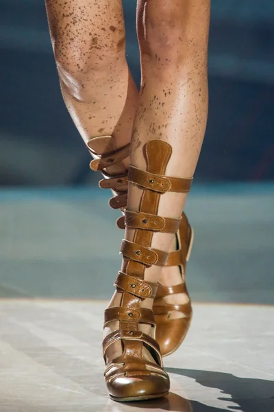 Look 8